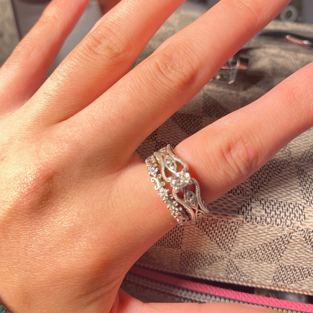 Shane co Engagement ring - Picture 2 of 6